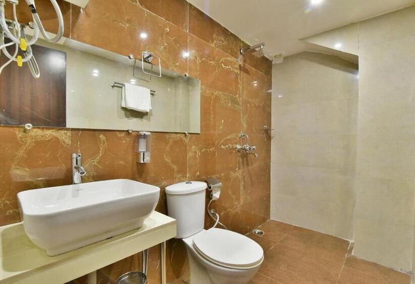 ファミリールーム, Pinaz Royale