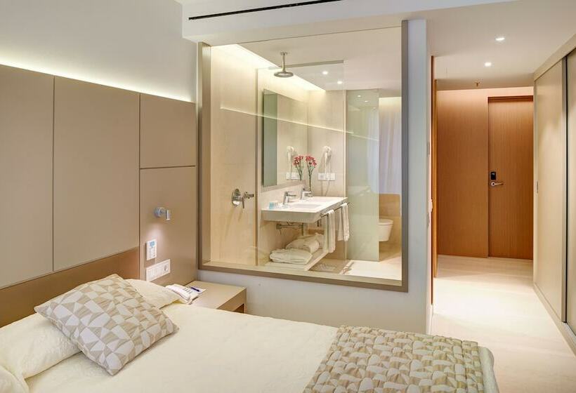 اتاق استاندارد با چشم‌انداز استخر, Hipotels Gran Playa de Palma