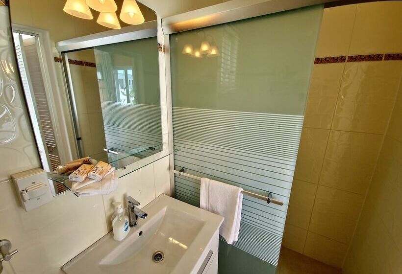 اتاق استاندارد با چشمانداز استخر, Adonai Hotel Boutique