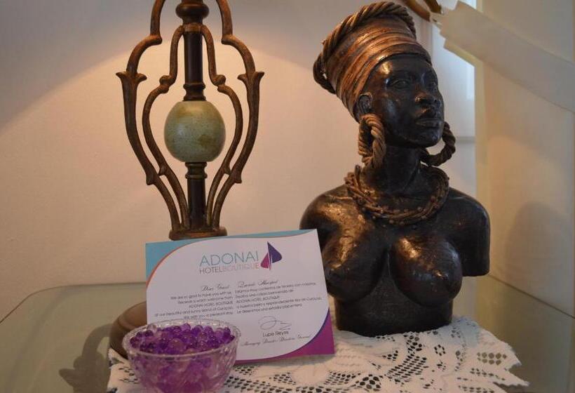 سوییت, Adonai Hotel Boutique