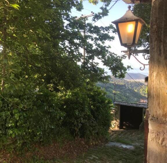 منزل غرفتين نوم, Archontiko Stafylopati