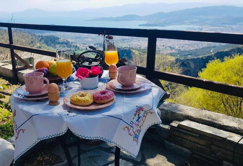 منزل غرفتين نوم, Archontiko Stafylopati