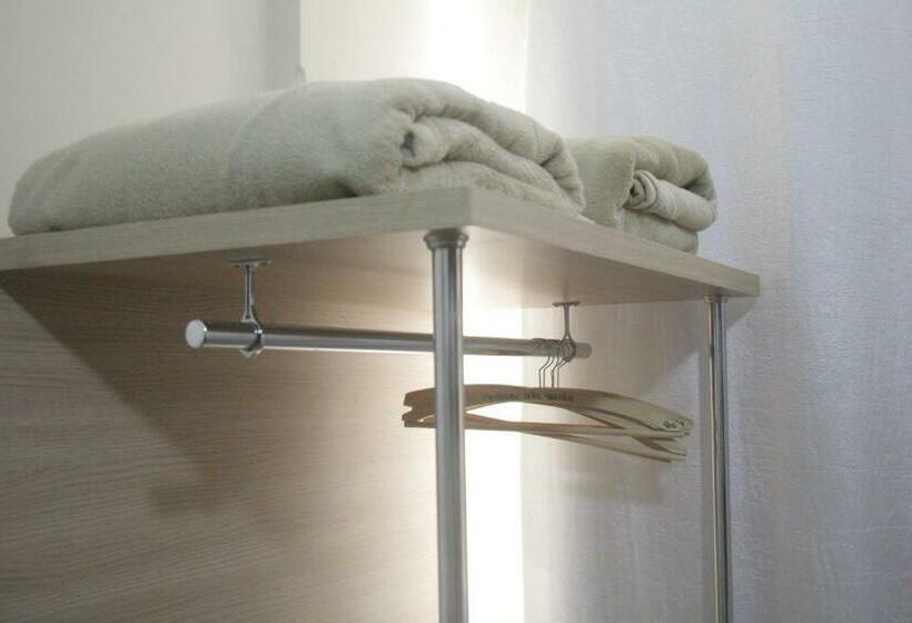 高级大房间, Brasilia Curitiba