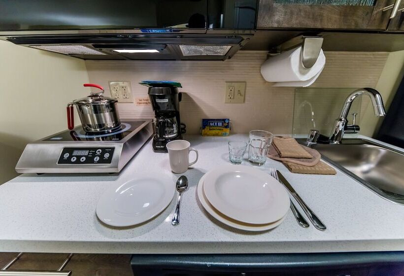 Студия Стандарт, Candlewood Suites   Fairbanks, An Ihg
