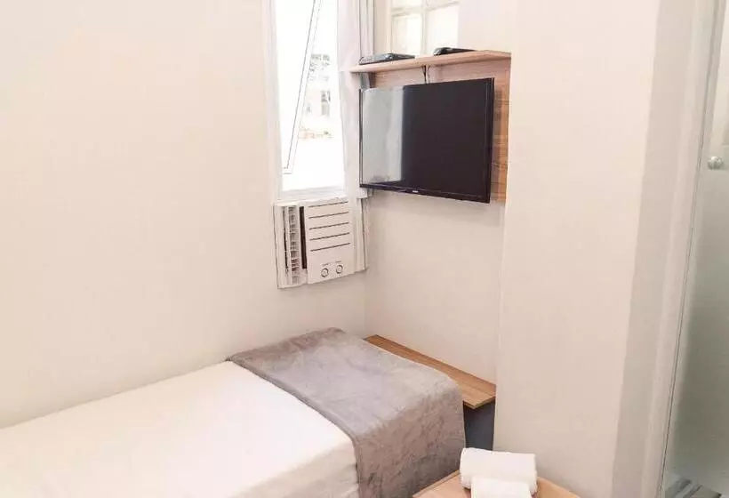 Economy Yhden Hengen Huone, Clh Suites Domingos Ferreira