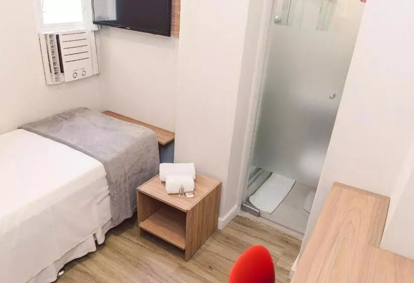 Economy Yhden Hengen Huone, Clh Suites Domingos Ferreira