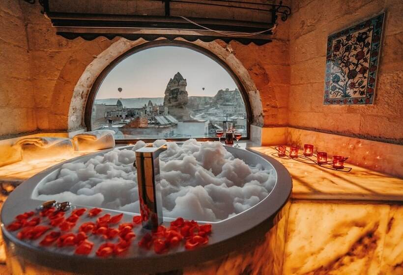 سوئیت با تخت بزرگ, Erenbey Cave