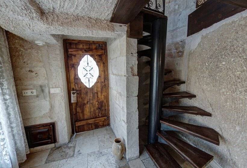 اتاق لوکس, Erenbey Cave