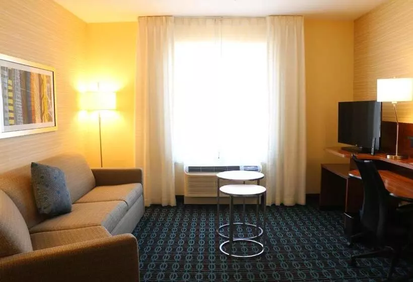 キングサイズベッドのスイートルーム, Fairfield Inn & Suites By Marriott Dallas Plano North