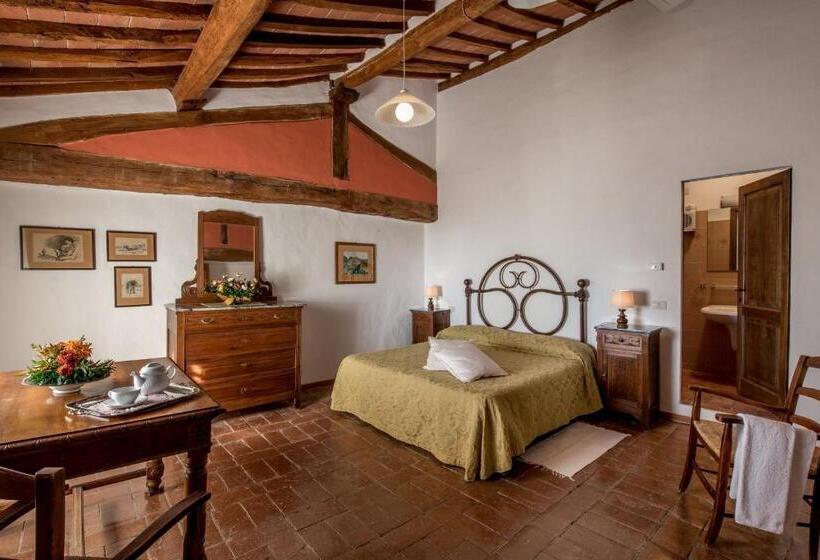 דירת שלושה חדרים, Fattoria Del Colle