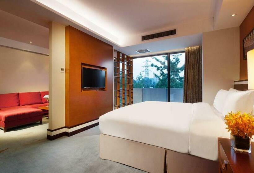 اتاق سوپریور با تخت بزرگ, Holiday Inn Beijing Shijingshan Parkview By Ihg