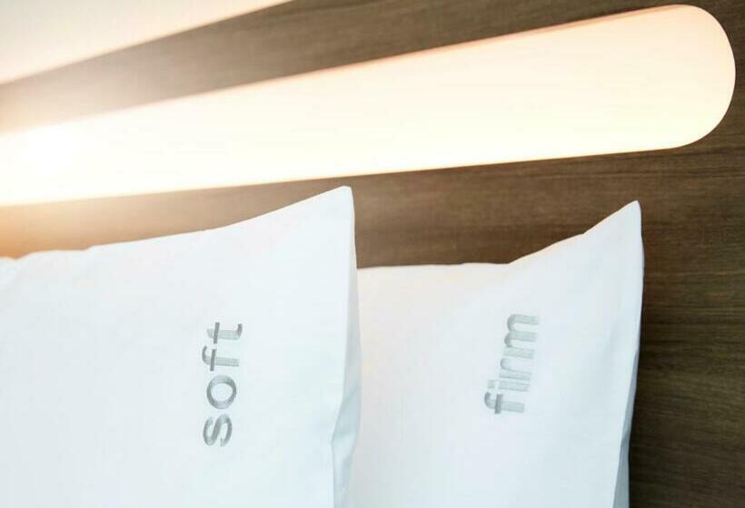 اتاق استاندارد, Holiday Inn Express Brisbane Central, An Ihg