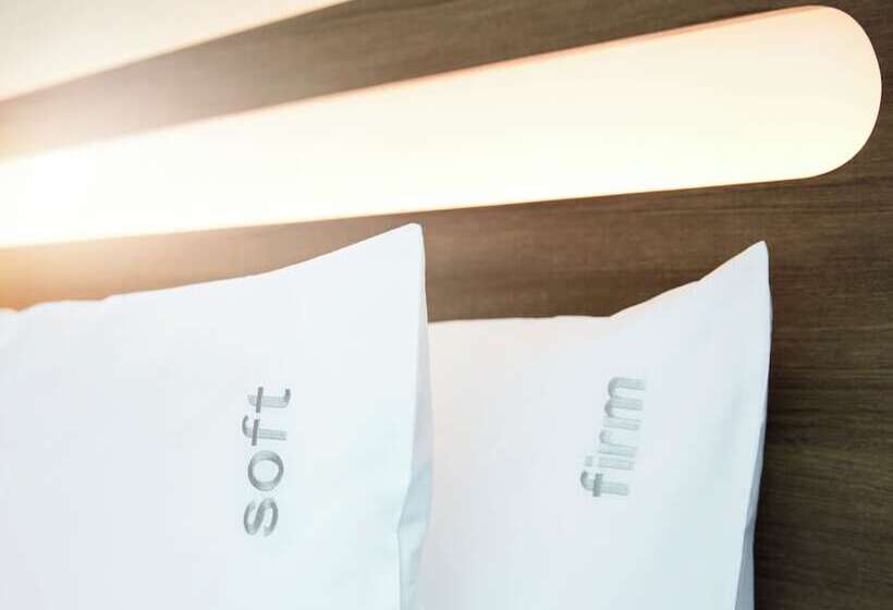 اتاق استاندارد, Holiday Inn Express Brisbane Central, An Ihg