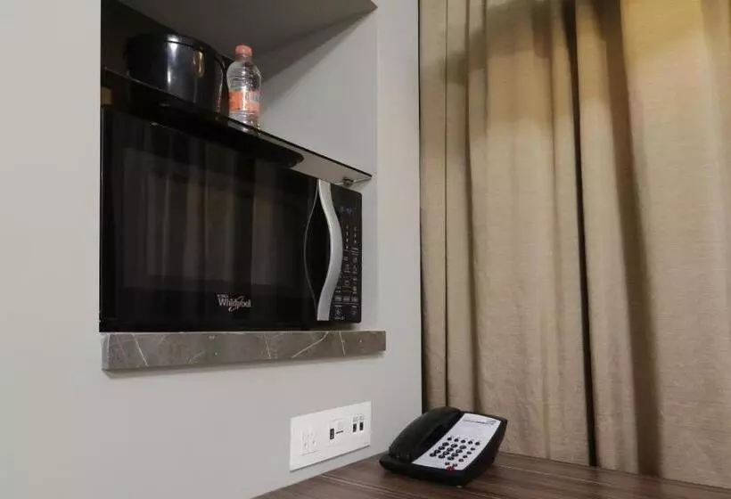 マウンテンビュースタンダードルーム, Holiday Inn Express & Suites Monterrey Valle, An Ihg