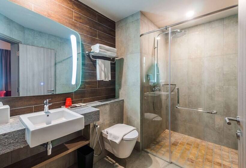 Quarto Familiar, Ibis Melaka