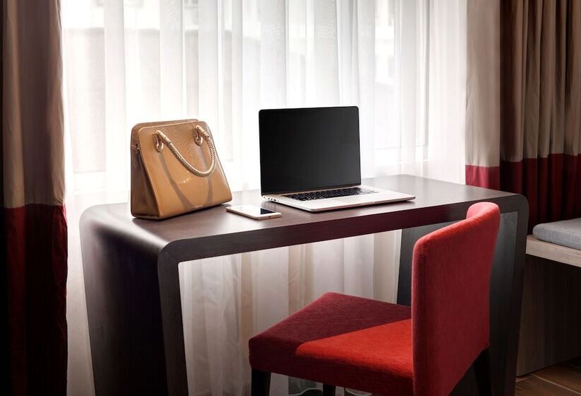 Quarto superior, Ibis Melaka