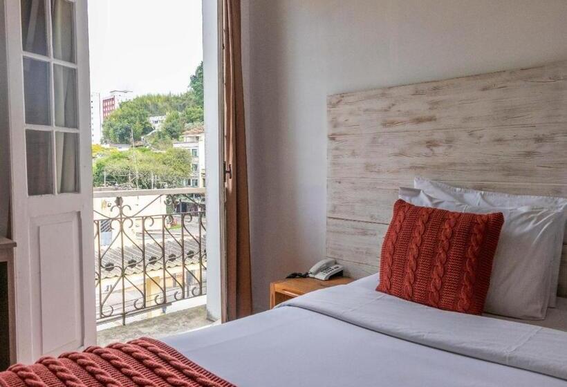 اتاق استاندارد, Kastel Grao Para