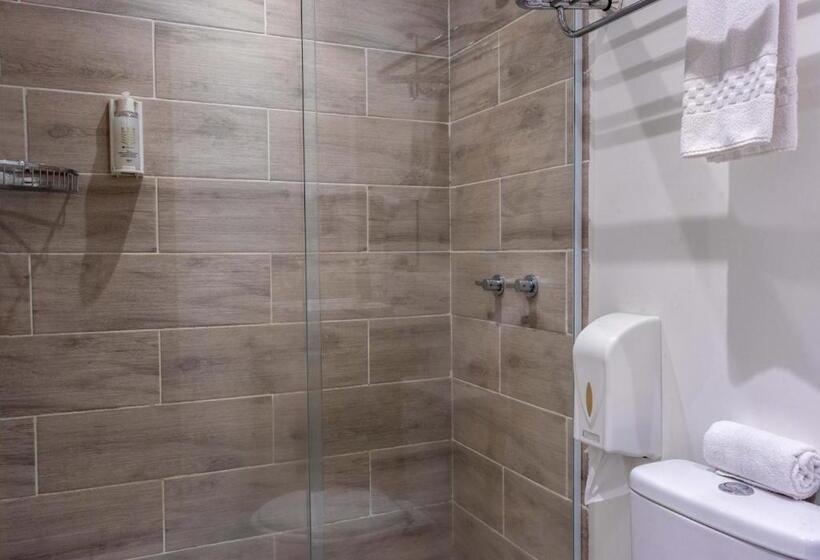 اتاق خانوادگی, Kastel Grao Para