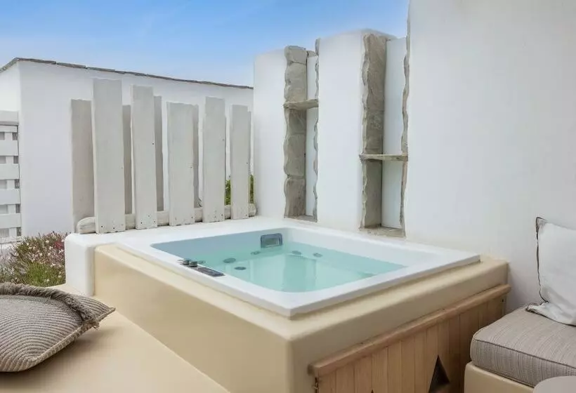 バスタブ付きデラックスルーム, Kove Mykonos   A Myconian Collection