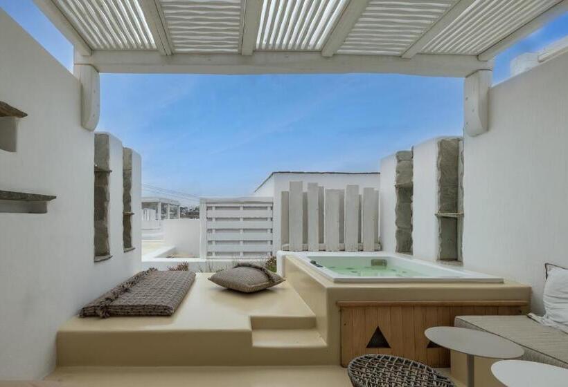 Номер Deluxe с Гидромассажем, Kove Mykonos   A Myconian Collection