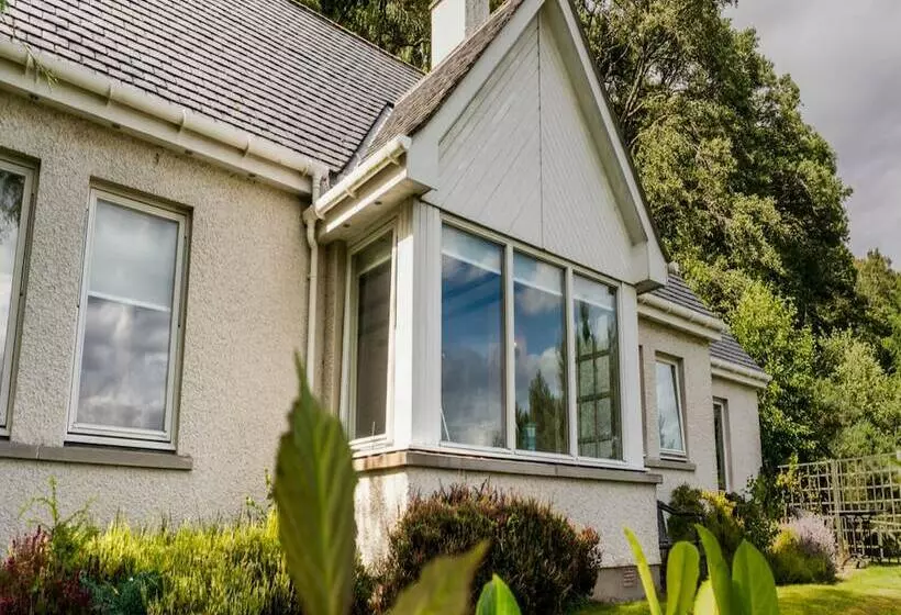 １ベッドルームハウス, Loch Ness Lodge