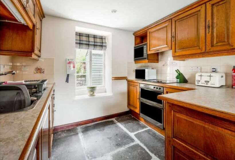 Дом 2 Спальни, Loch Ness Lodge