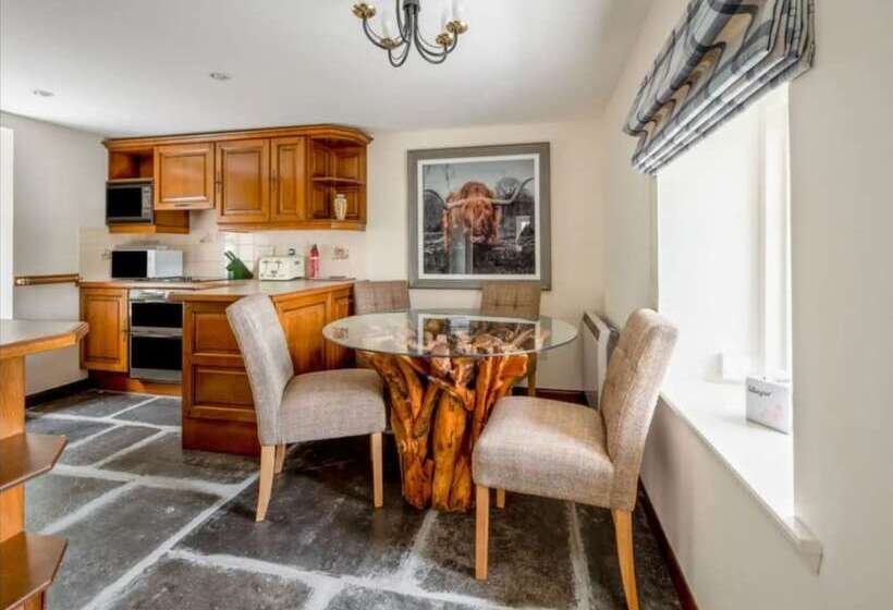 Дом 2 Спальни, Loch Ness Lodge