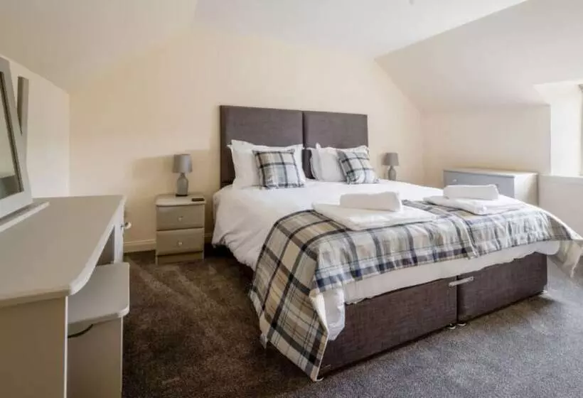 ２ベッドルームハウス, Loch Ness Lodge