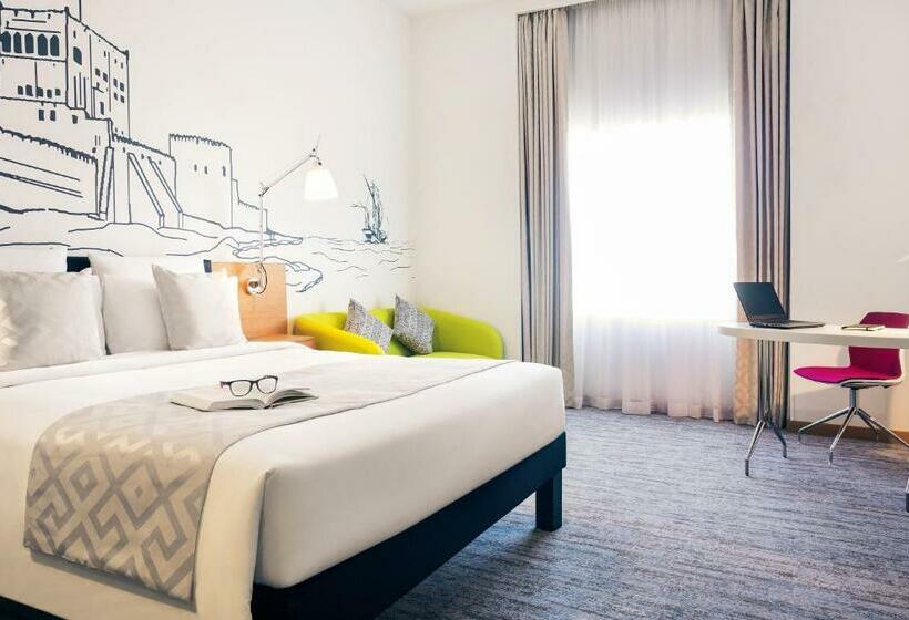 اتاق لوکس با چشمانداز استخر, Mercure Sohar