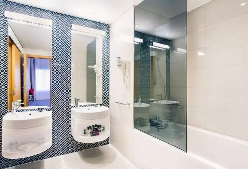 اتاق پرستیژ, Mercure Sohar