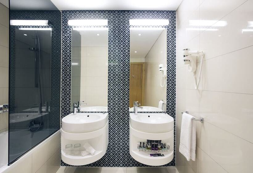 سوییت اجرایی, Mercure Sohar