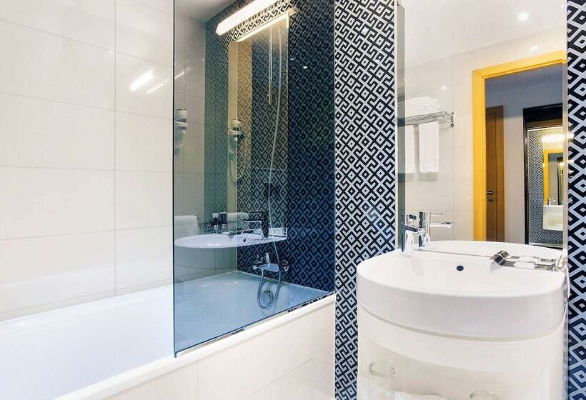 سوییت اجرایی, Mercure Sohar