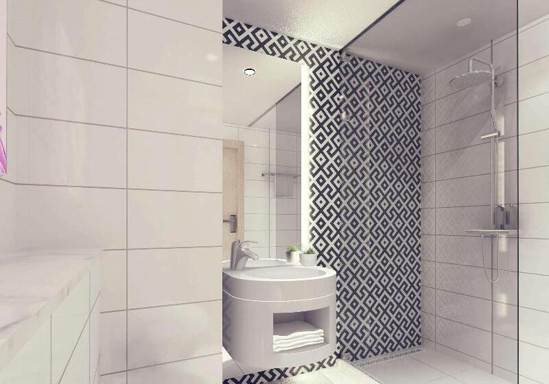 اتاق لوکس با چشمانداز استخر, Mercure Sohar