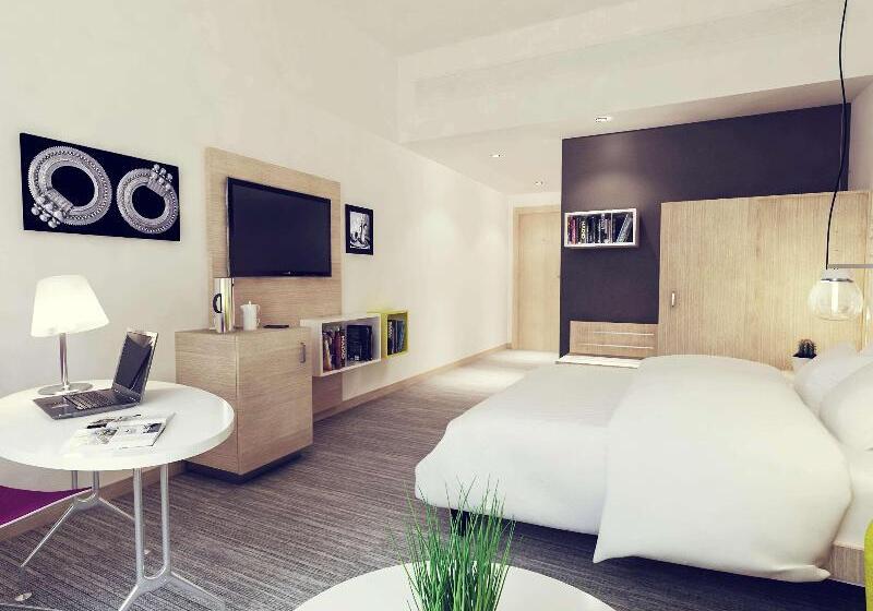 اتاق لوکس با چشمانداز استخر, Mercure Sohar