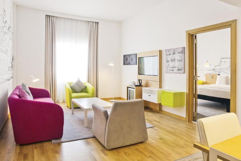 سوییت اجرایی, Mercure Sohar