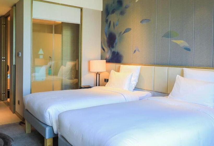 レイクビューデラックスルーム, Pullman Nanchang Sunac