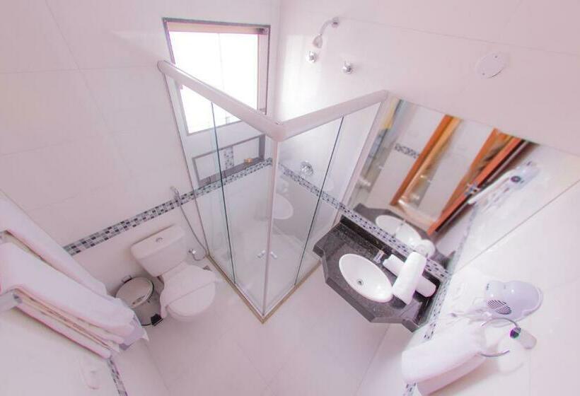 חדר דלוקס לארבעה, Safira Praia