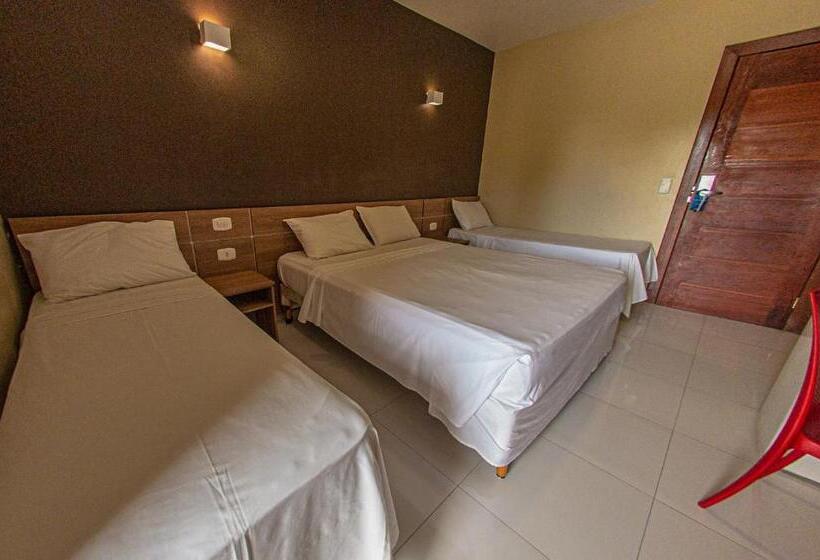 חדר דלוקס לארבעה, Safira Praia