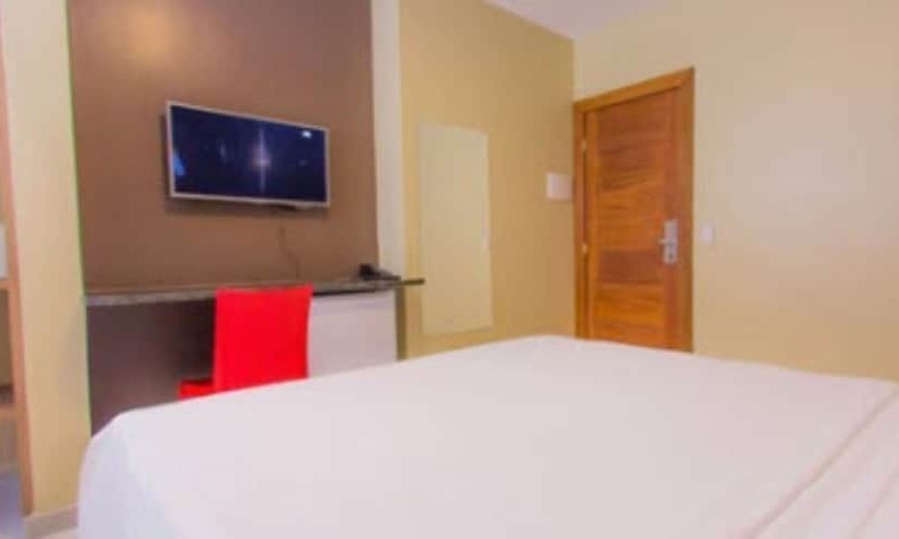 חדר דלוקס לשלושה, Safira Praia