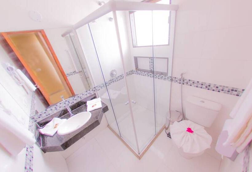 חדר דלוקס לארבעה, Safira Praia