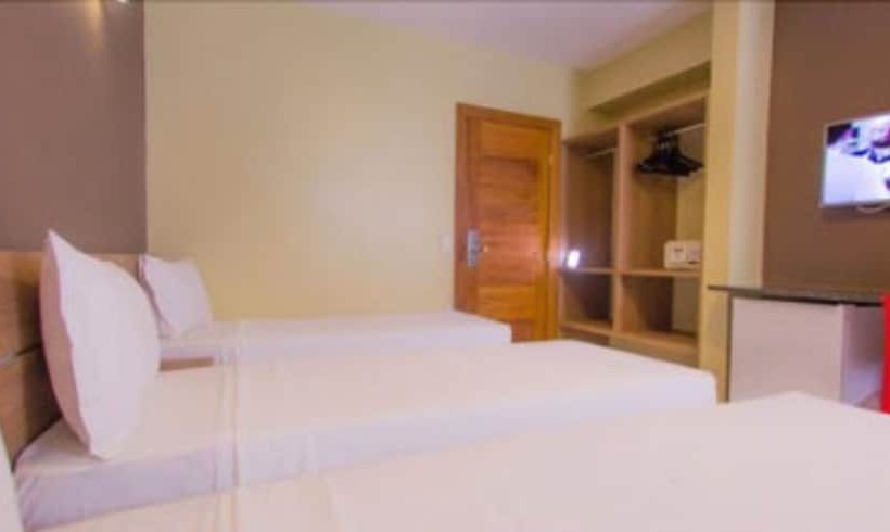 Quarto Quádruplo Deluxe, Safira Praia