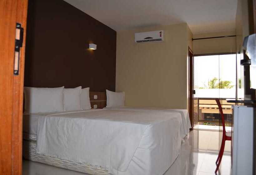 חדר דלוקס לארבעה, Safira Praia