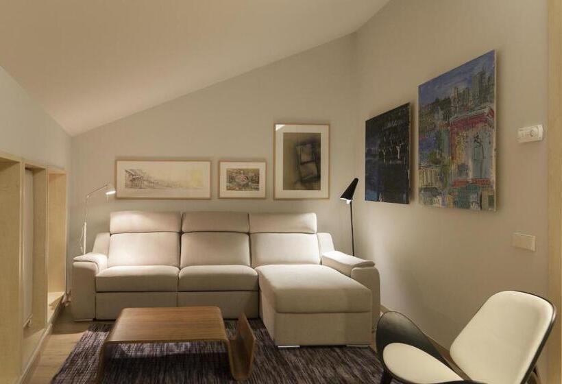 סוויטה דלוקס, San Gil Plaza