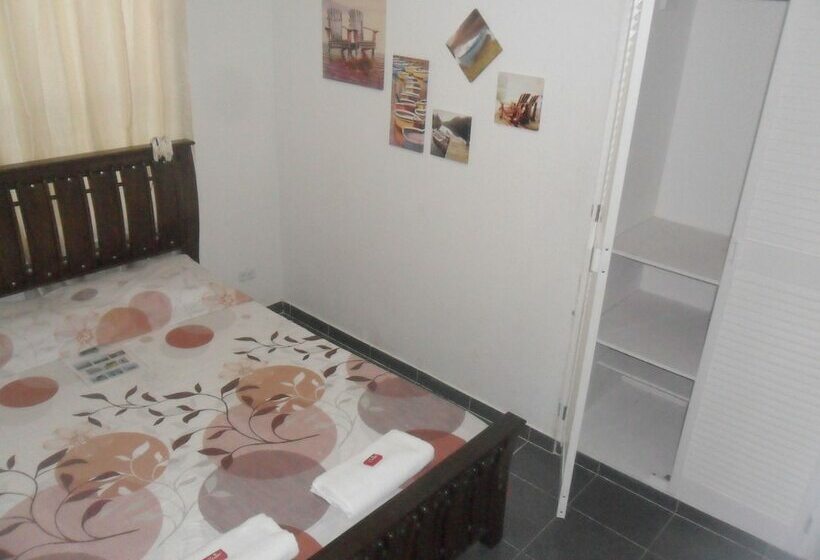 חדר משפחתי חדר אמבטיה משותף, Sheylla's Place