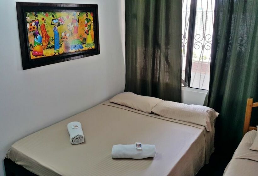 חדר משפחתי חדר אמבטיה משותף, Sheylla's Place