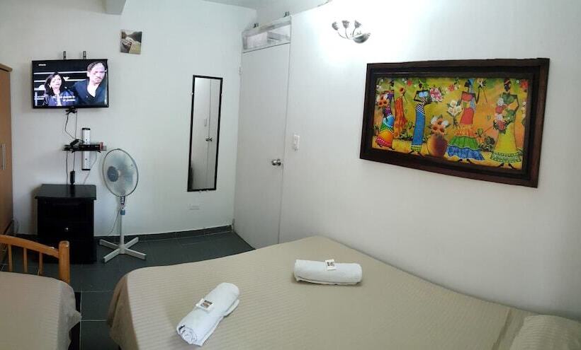 חדר משפחתי חדר אמבטיה משותף, Sheylla's Place