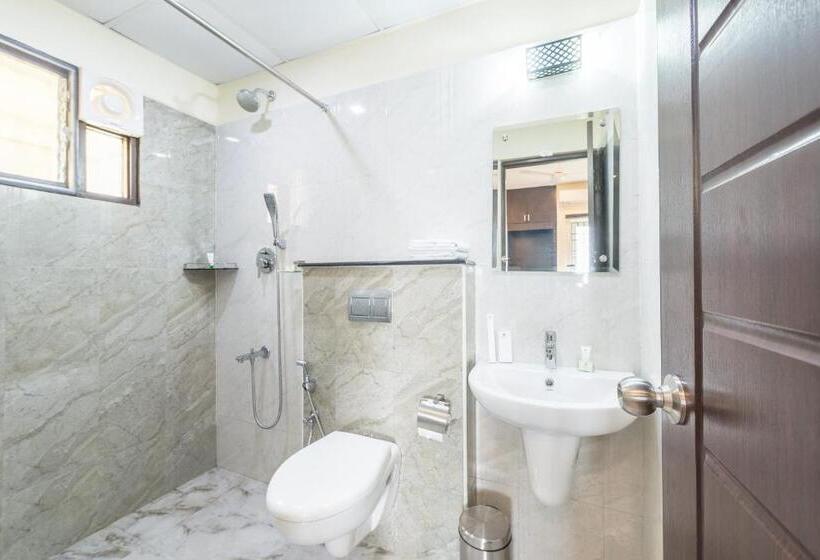 デラックスルーム, Treebo Adin Residence Chennai Trade Centre