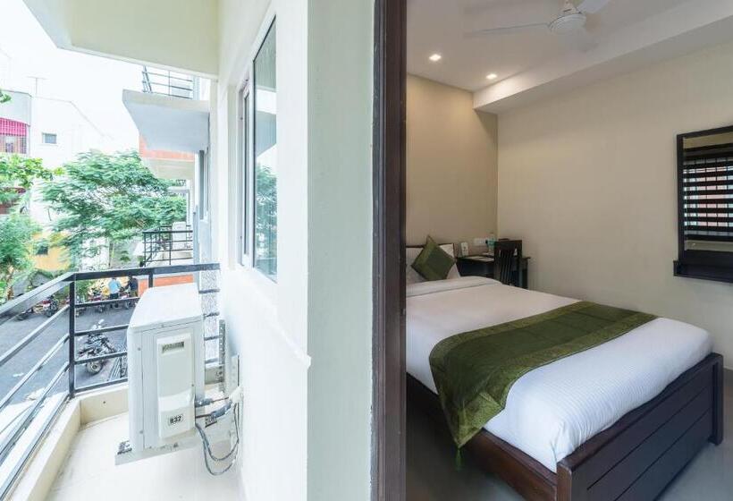 デラックスルーム, Treebo Adin Residence Chennai Trade Centre