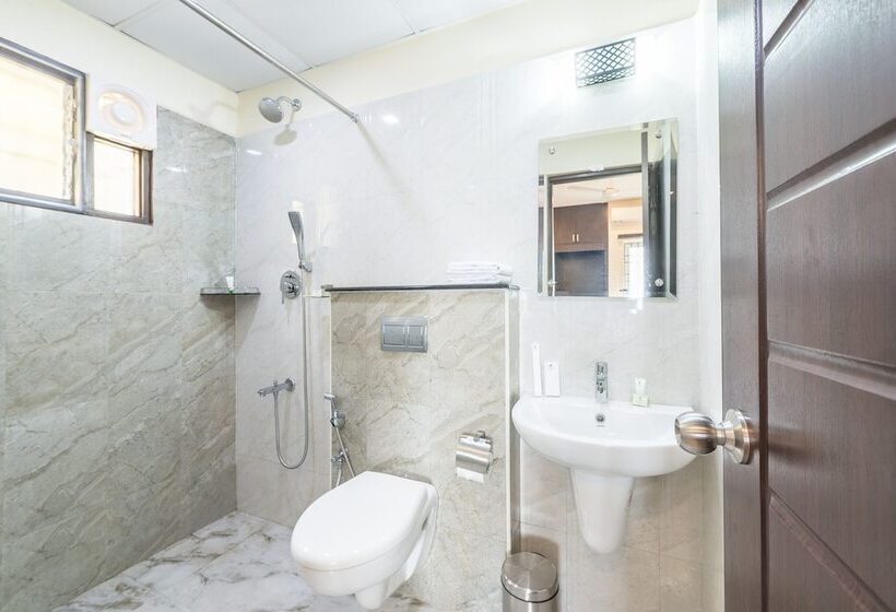 デラックスルーム, Treebo Adin Residence Chennai Trade Centre