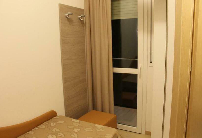 Camera Standard Individuale, Villa Enea